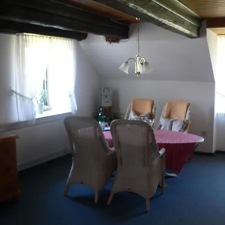 Und Restaurant Olschewski's Hotel *